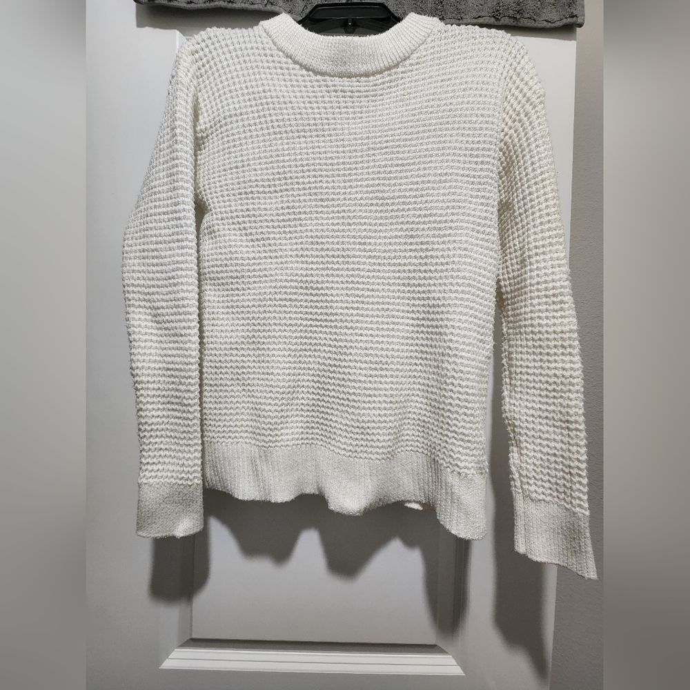 Time and Tru Women's White Crew Neck Sweater